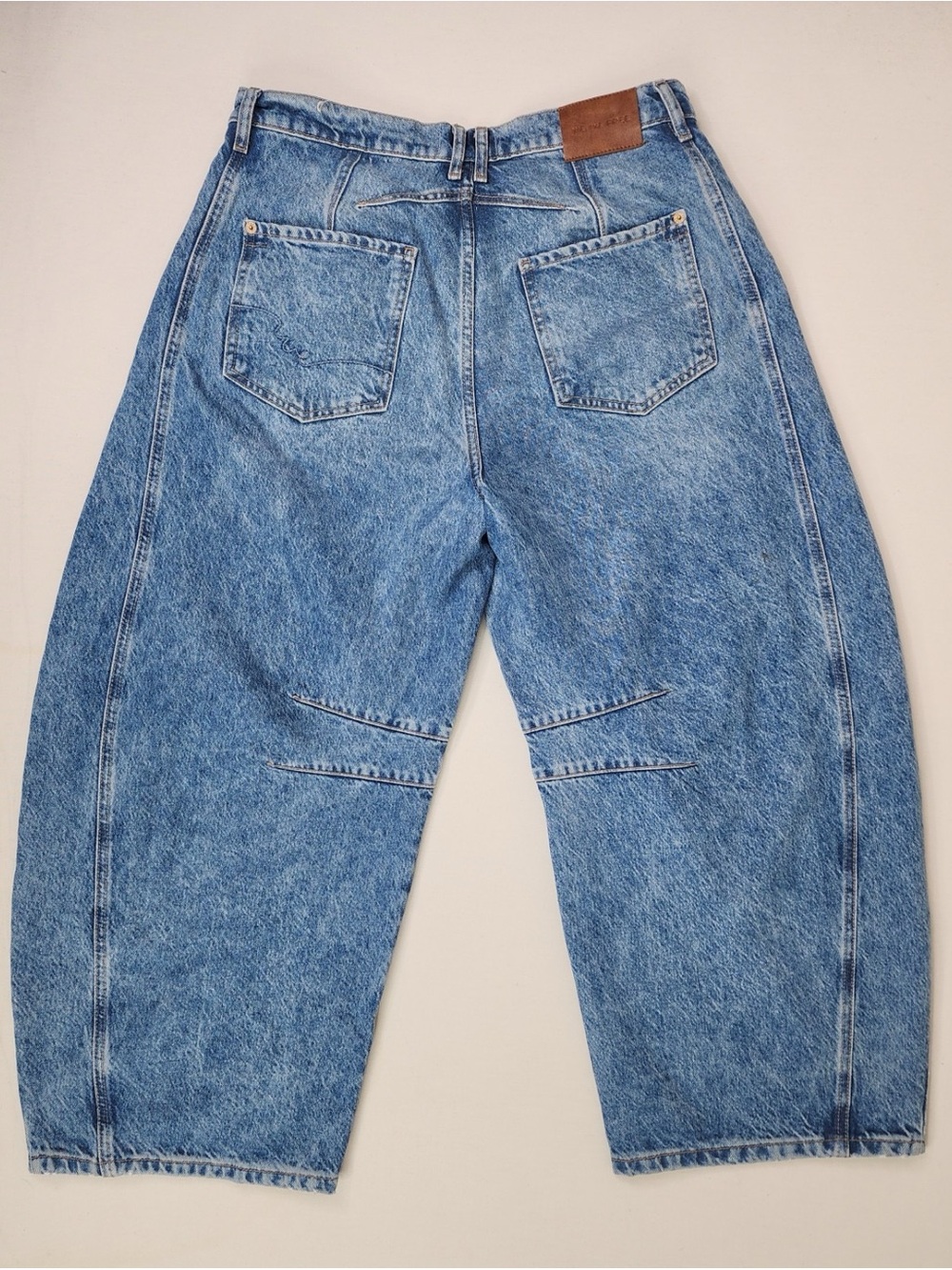 Free People We The Free Good Luck Barrel Jeans Blue High Rise Size 30 (34x26) - Picture 2 of 5